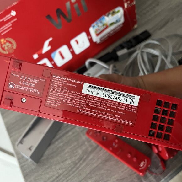 Nintendo Wii Mario 25th Anniversary Red in Box With Games - Tested & Working - Picture 5 of 8